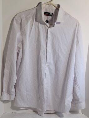 JM Collection White Men's Dress Shirt with Subtle Dot Texture